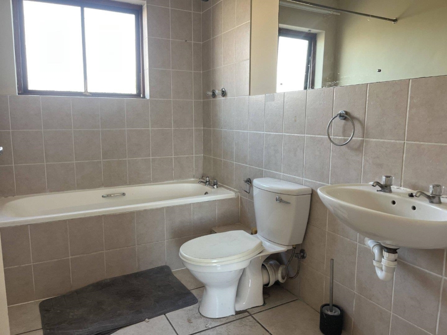2 Bedroom Property for Sale in Parklands Western Cape